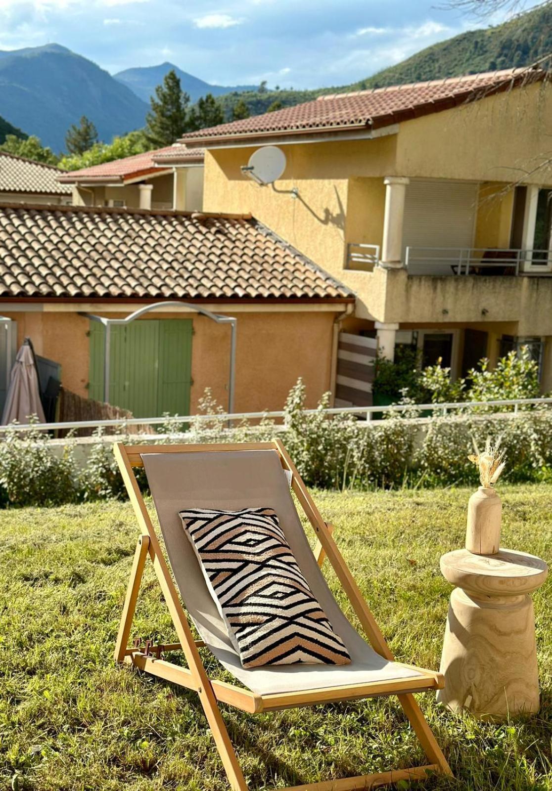 Hotel Le Refuge Des Sources Digne-les-Bains Eksteriør bilde